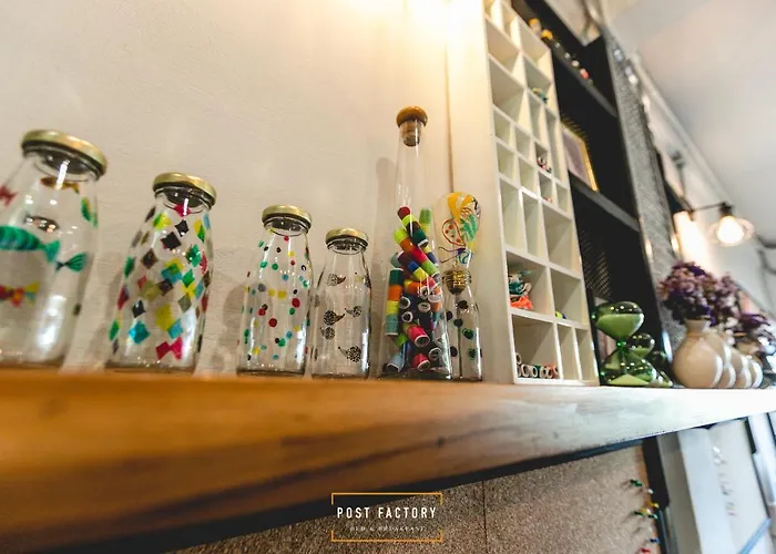 Post Factory Couette-café 2*
