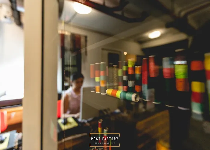 Post Factory Couette-café 2*