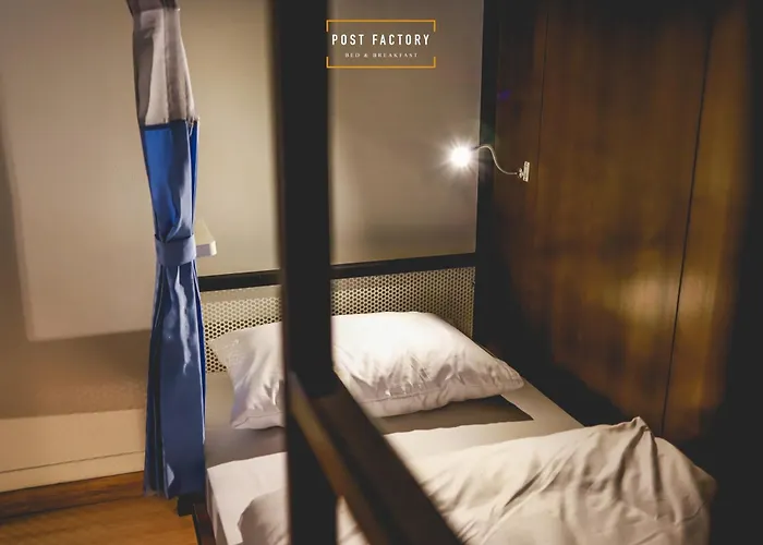 Post Factory Couette-café 2*