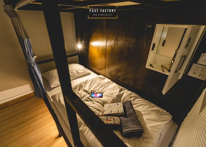 Couette-café Post Factory 2*