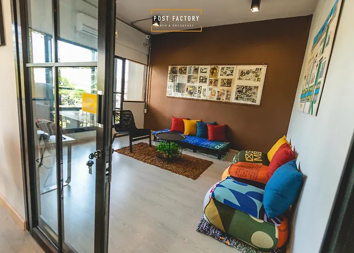 Couette-café Post Factory 2*