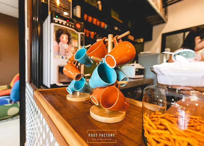 Post Factory Couette-café 2*